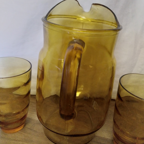 Vintage Amber Glass Pitcher with Set of 2 Glasses - Picture 3 of 7
